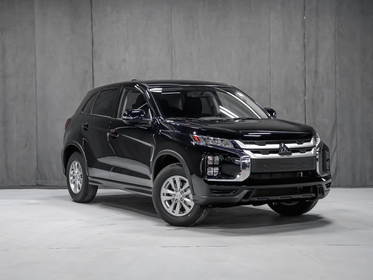 2026 Mitsubishi RVR SE Labrador Black Montreal - photo #1