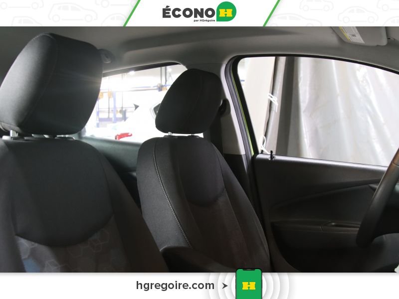 2016 Chevrolet Spark Green Saint-Eustache - photo #19