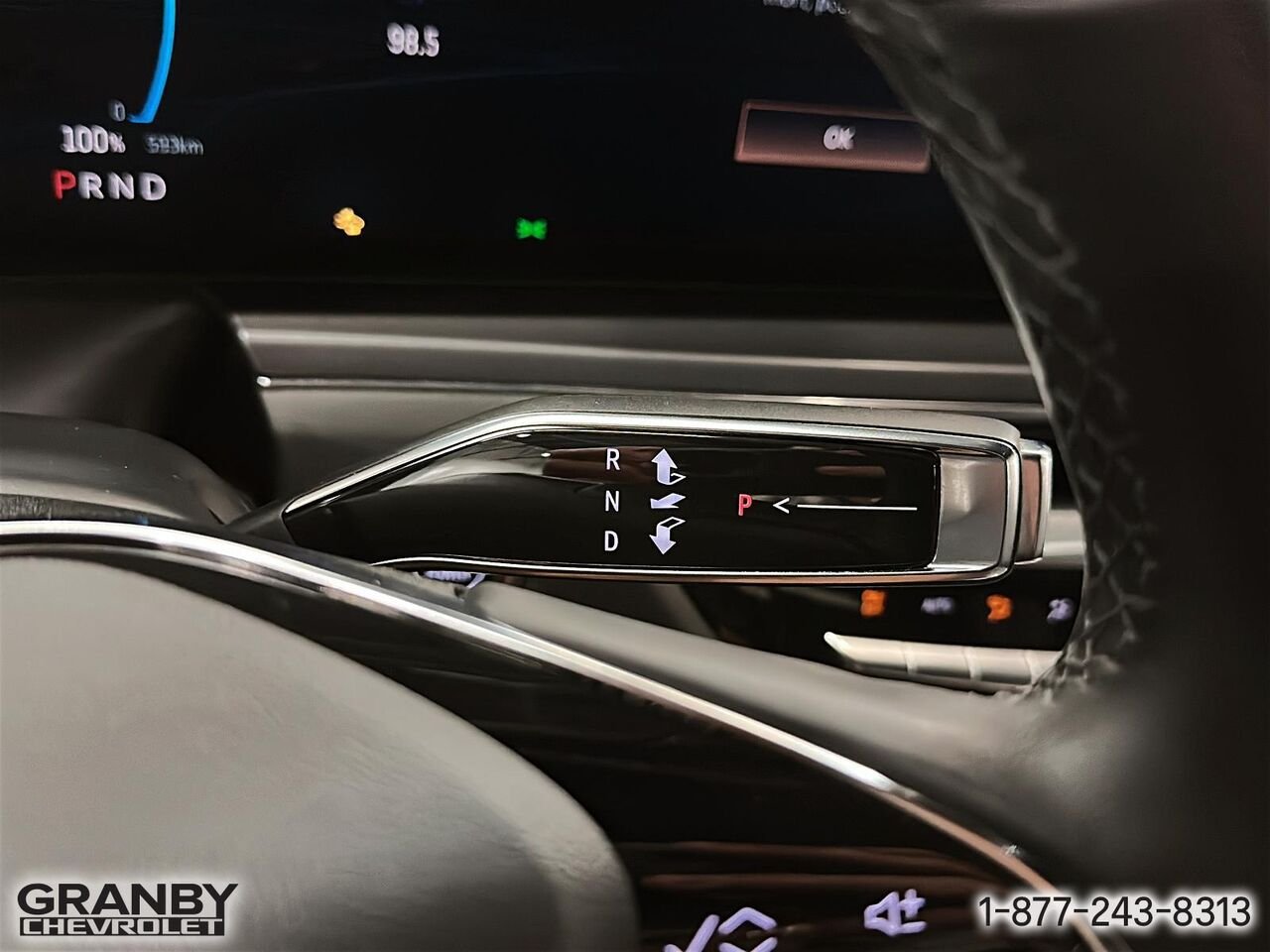 Cadillac LYRIQ Tech 4 portes avec 1SA | G3888 2024 Rouge Granby - photo #18