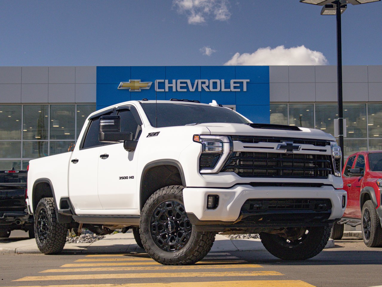 2024 Chevrolet Silverado 3500HD 4WD Crew Cab 159 LTZ White Sherwood Park - photo #12