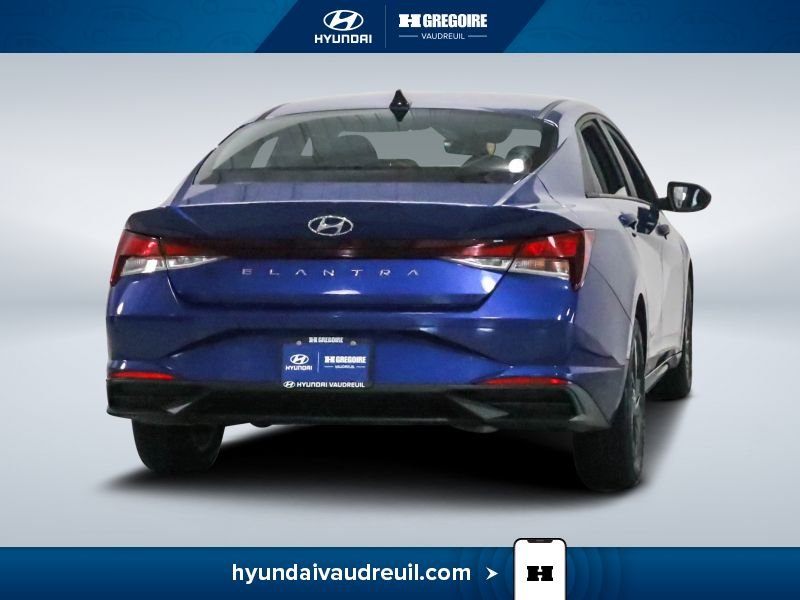 Hyundai Elantra YR832 | Preferred IVT 2022 Bleu Laval - photo #10