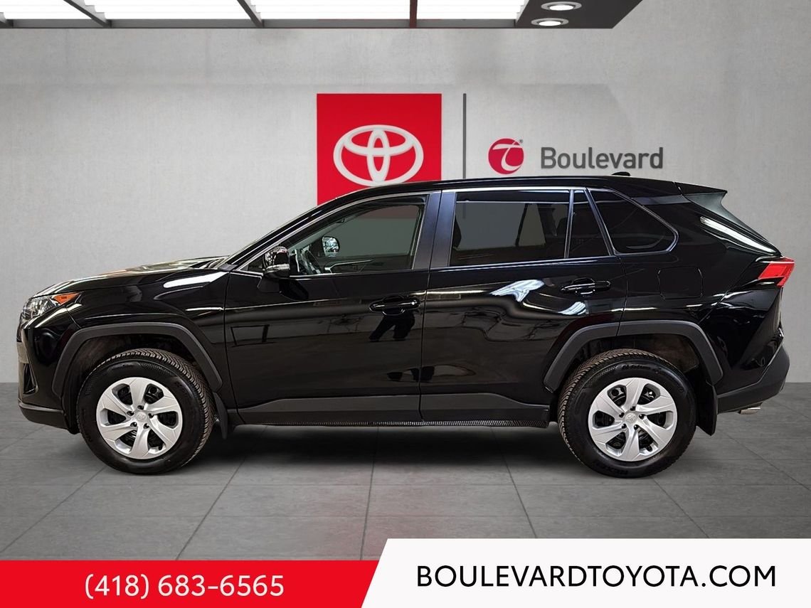 Toyota RAV4 531713-108 | LE 2024 Noir Québec - photo #12