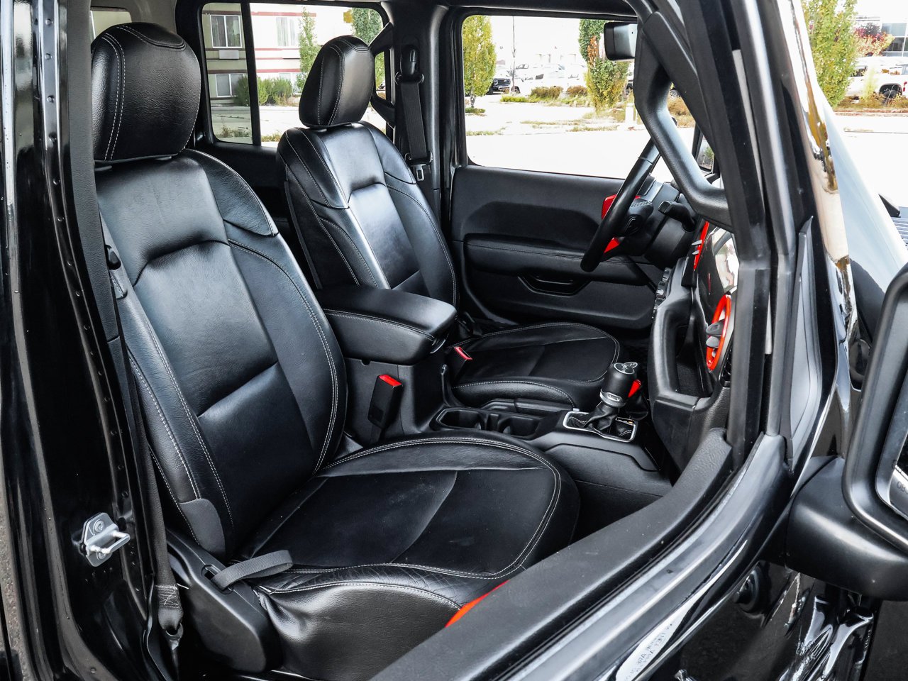 2020 Jeep Wrangler Unlimited Sahara 4x4 Black Sherwood Park - photo #14