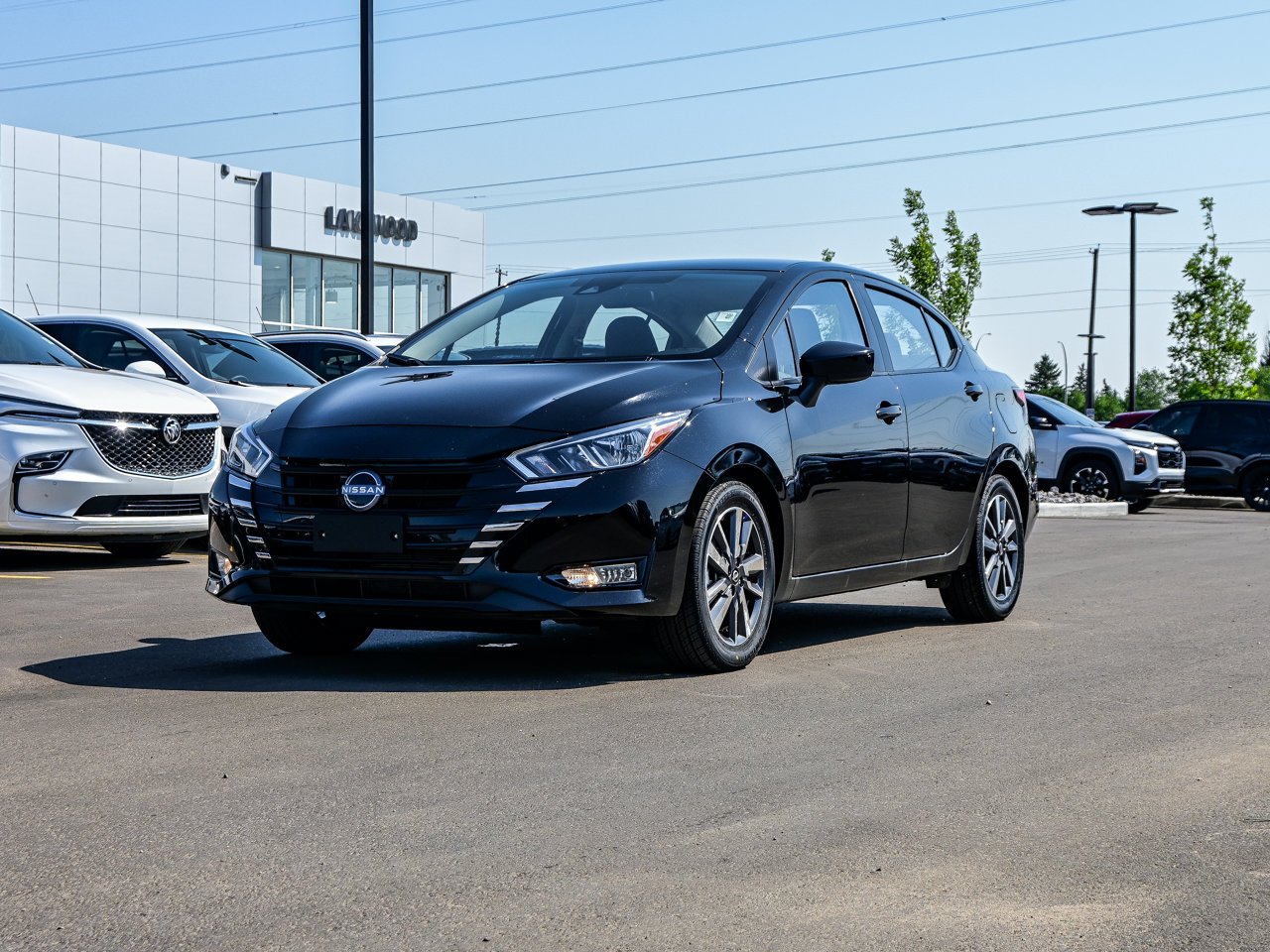 2025 Nissan Versa SV CVT Black Sherwood Park - photo #3