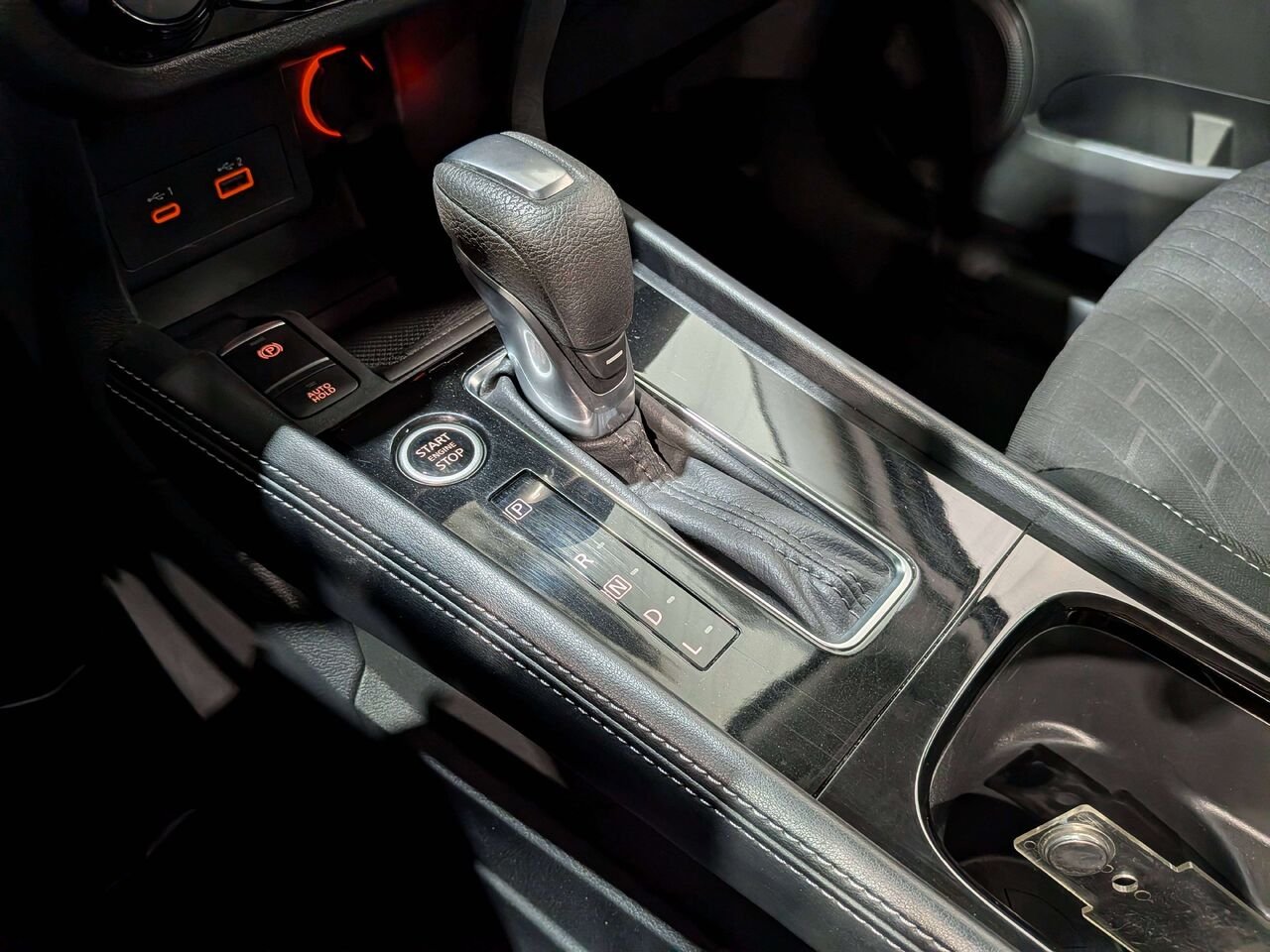 2025 Nissan Kicks Play SV FWD Black Val-David - photo #25