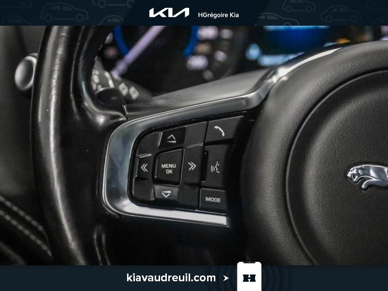 Jaguar F-PACE 2017 Noir Blainville - photo #14