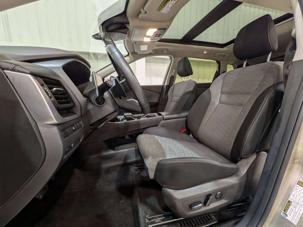 2023 Nissan Rogue AWD SV Moonroof Grey Val-David - photo #1