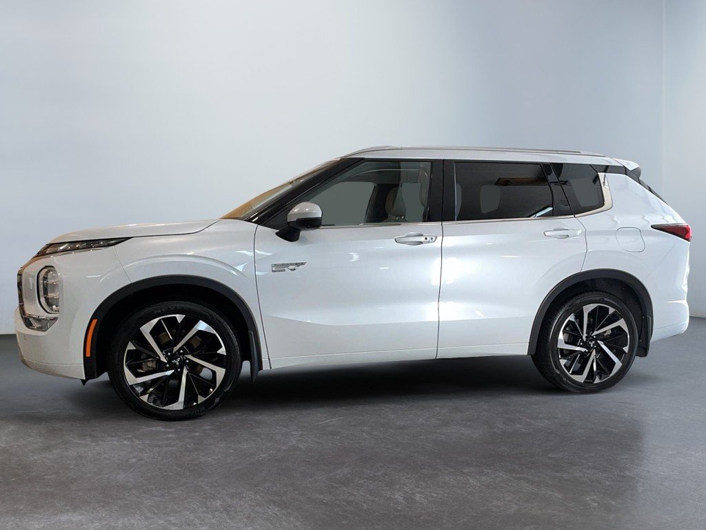 Mitsubishi OUTLANDER 2023 Blanc Mont-Laurier - photo #3