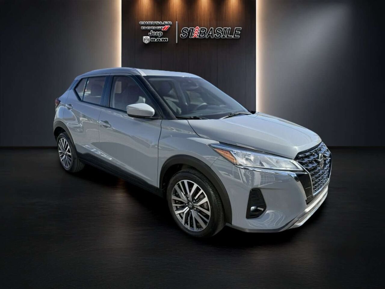 Nissan Kicks 2021 Gris Saint-Basile-le-Grand - photo #1