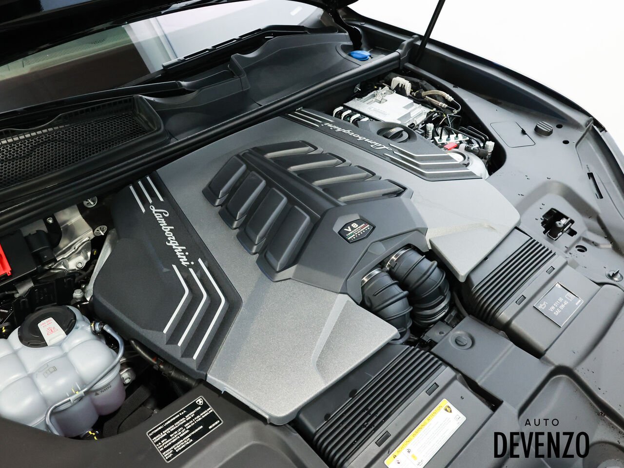 2025 Lamborghini Urus Black Saint-Eustache - photo #21