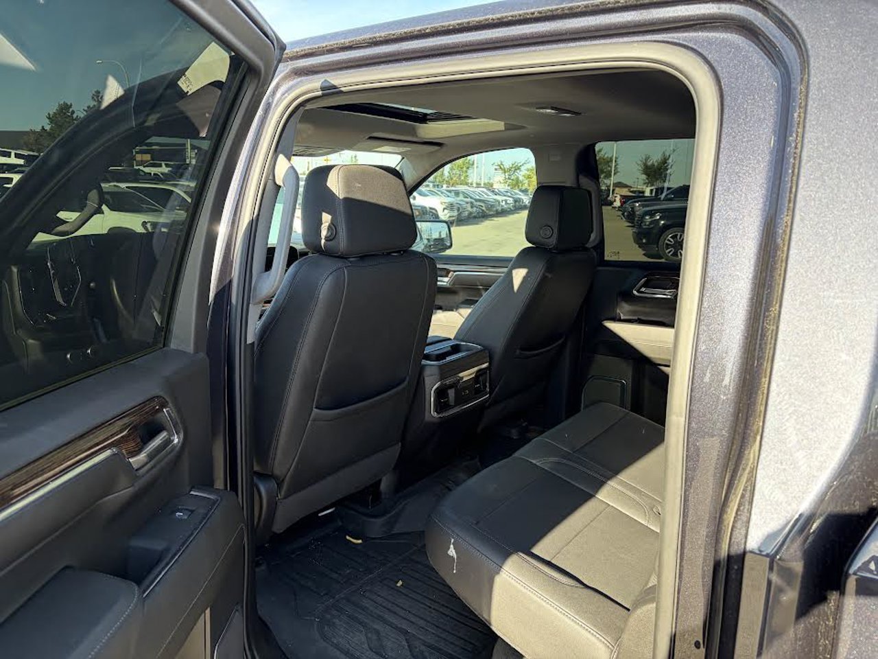 2024 GMC Sierra 1500 4WD Crew Cab 147 Elevation Black Sherwood Park - photo #5