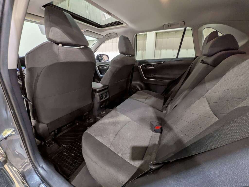 Toyota RAV4 AWD XLE 2019 Gris Val-David - photo #9