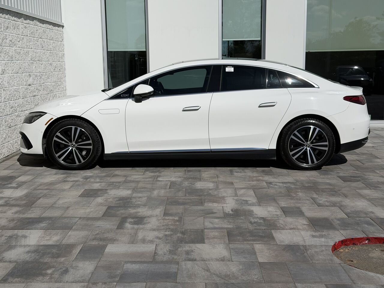 Mercedes-Benz EQE EQE 500 4MATIC STOCK XP5733 2024 Blanc Laval - photo #14
