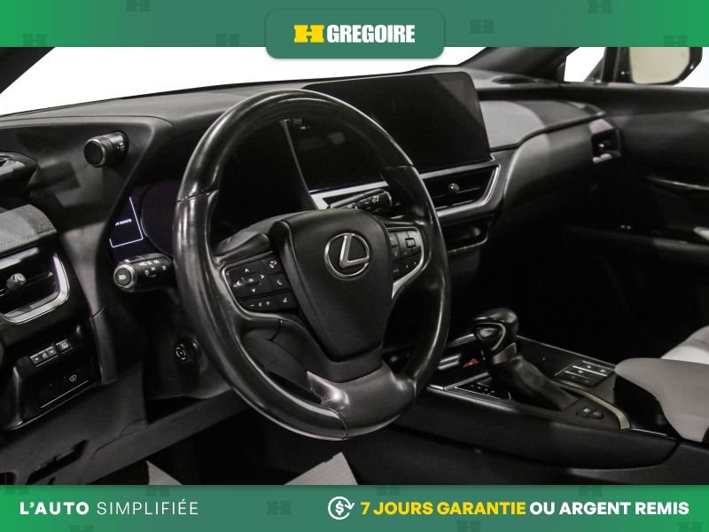 Lexus UX 2023 Noir Blainville - photo #13