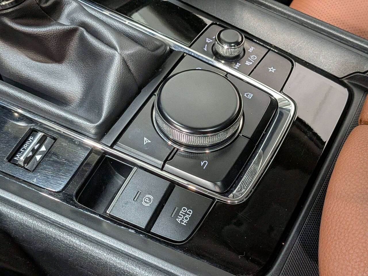 2024 Mazda CX-50 GT w/Turbo AWD Grey Val-David - photo #26