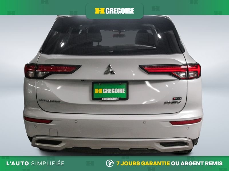 2025 Mitsubishi Outlander White Blainville - photo #5