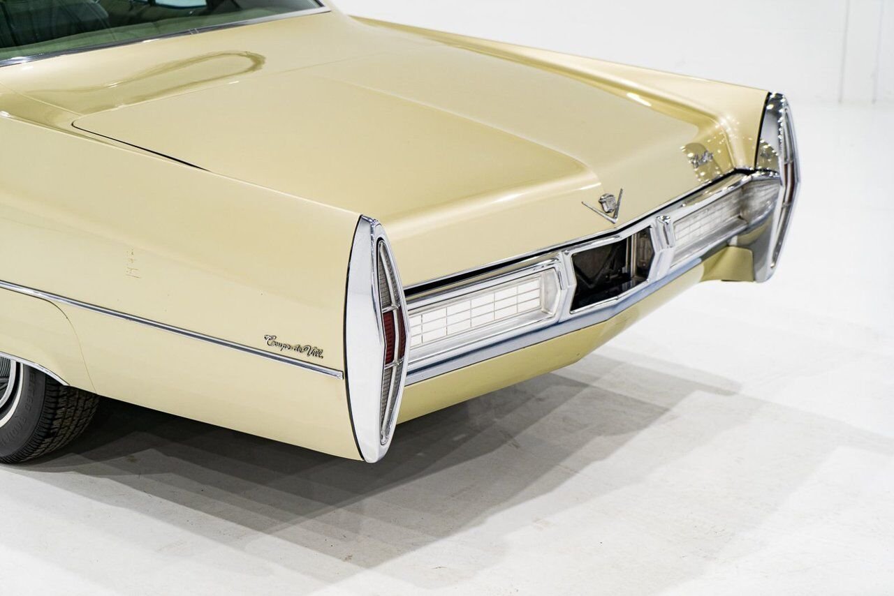 Cadillac DeVille Coupe *PRICE IN USD* Original California survivor factory A/C with only 36,992miles (59,532km) 1967 Or Montréal - photo #5