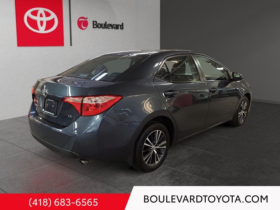 Toyota Corolla LE, GROUPE AMÉLIORÉ 2017 Gris