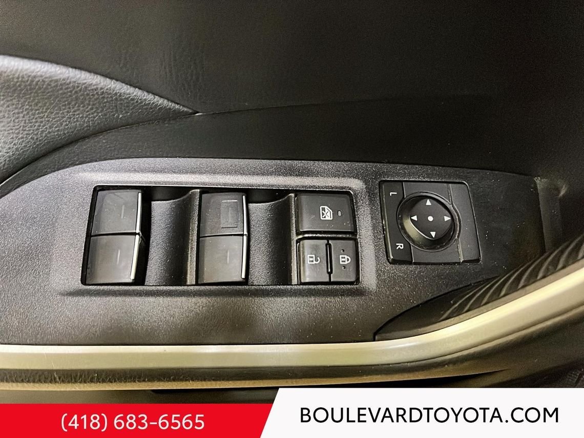 Toyota RAV4 99162A-85 | XLE Hybride 2023 Bleu Québec - photo #8
