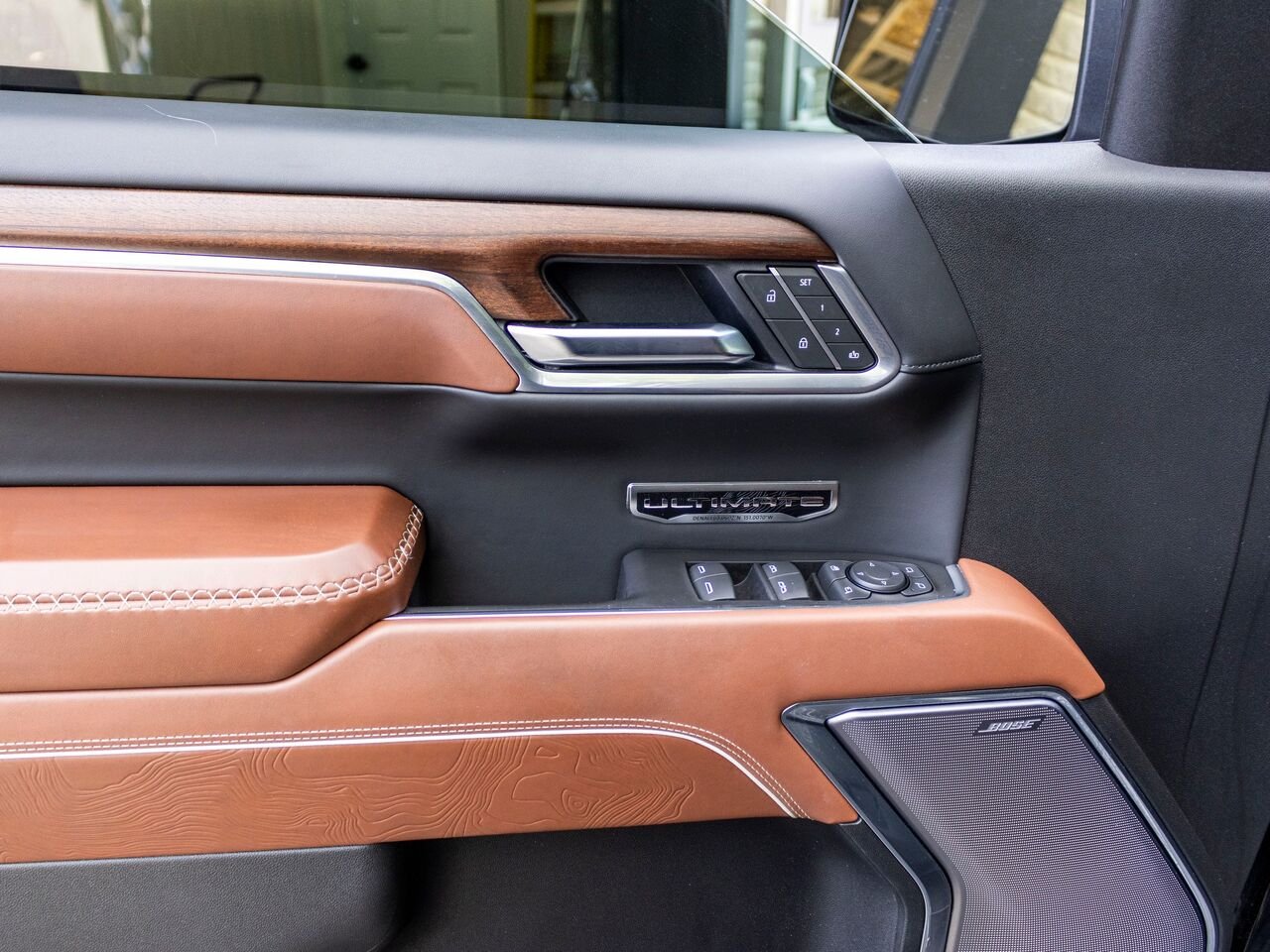 GMC Sierra 1500 Denali Ultimate cabine multiplace 4RM 2025 Noir Châteauguay - photo #31