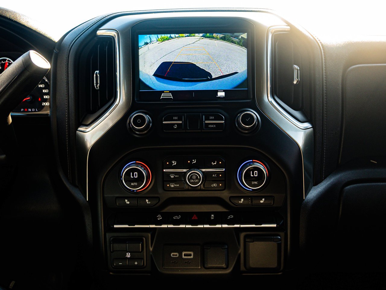 2021 Chevrolet Silverado 2500HD 4WD Crew Cab 159 LT White Sherwood Park - photo #24