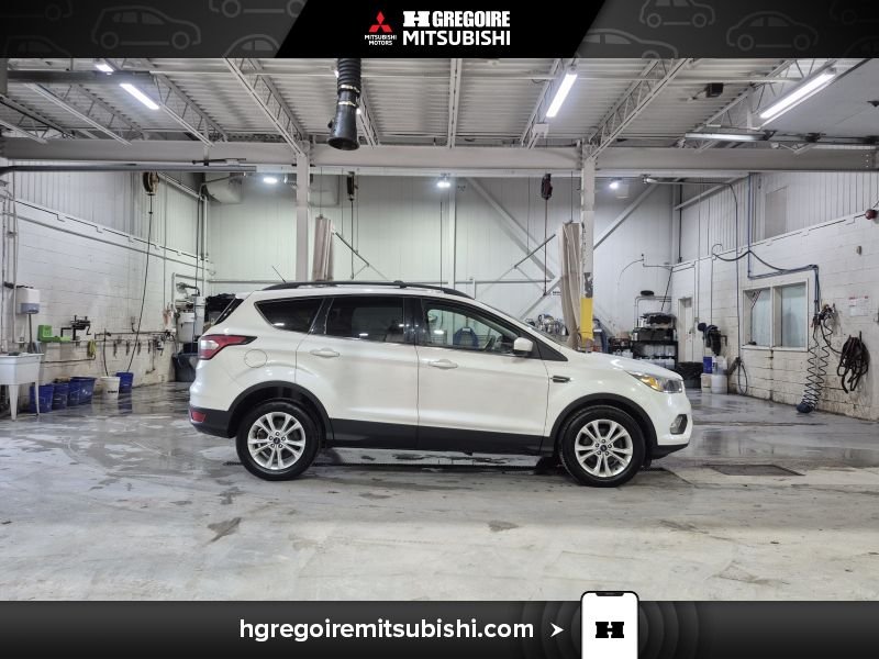 2018 Ford Escape White Laval - photo #10