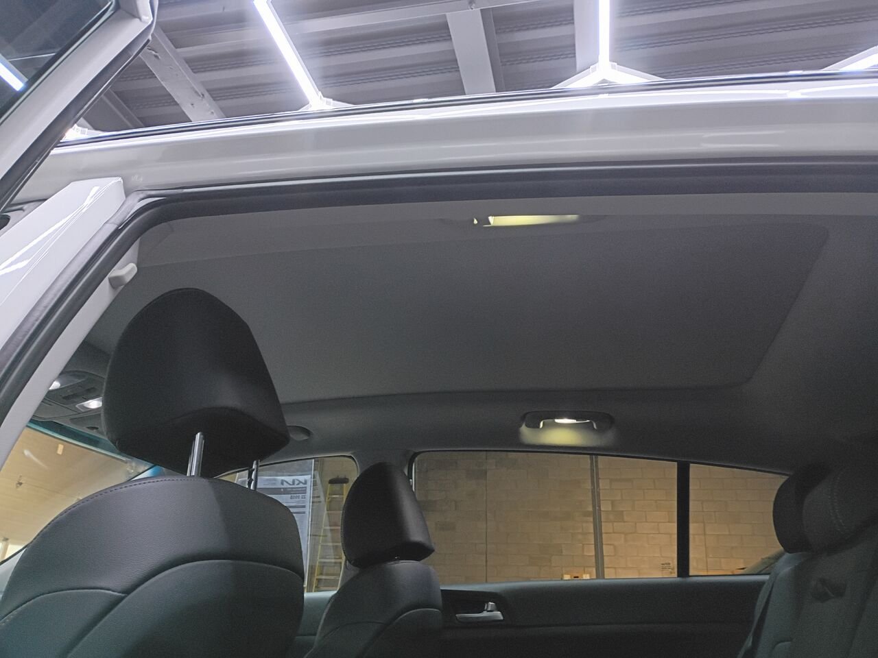 2021 Kia Sportage White Blainville - photo #18