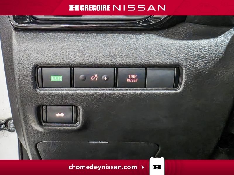 2022 Nissan Sentra White Laval - photo #13