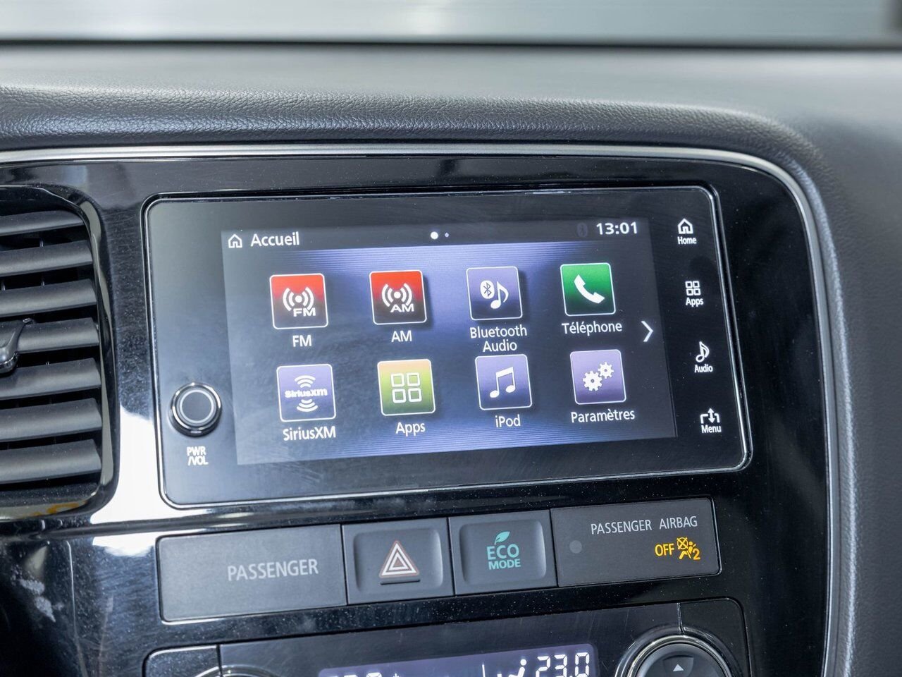 Mitsubishi Outlander ES AWD *TOIT* CUIR 7 PLACES SIÈGES CHAUFF CAM 360 2018 Blanc Saint-Jérôme - photo #20