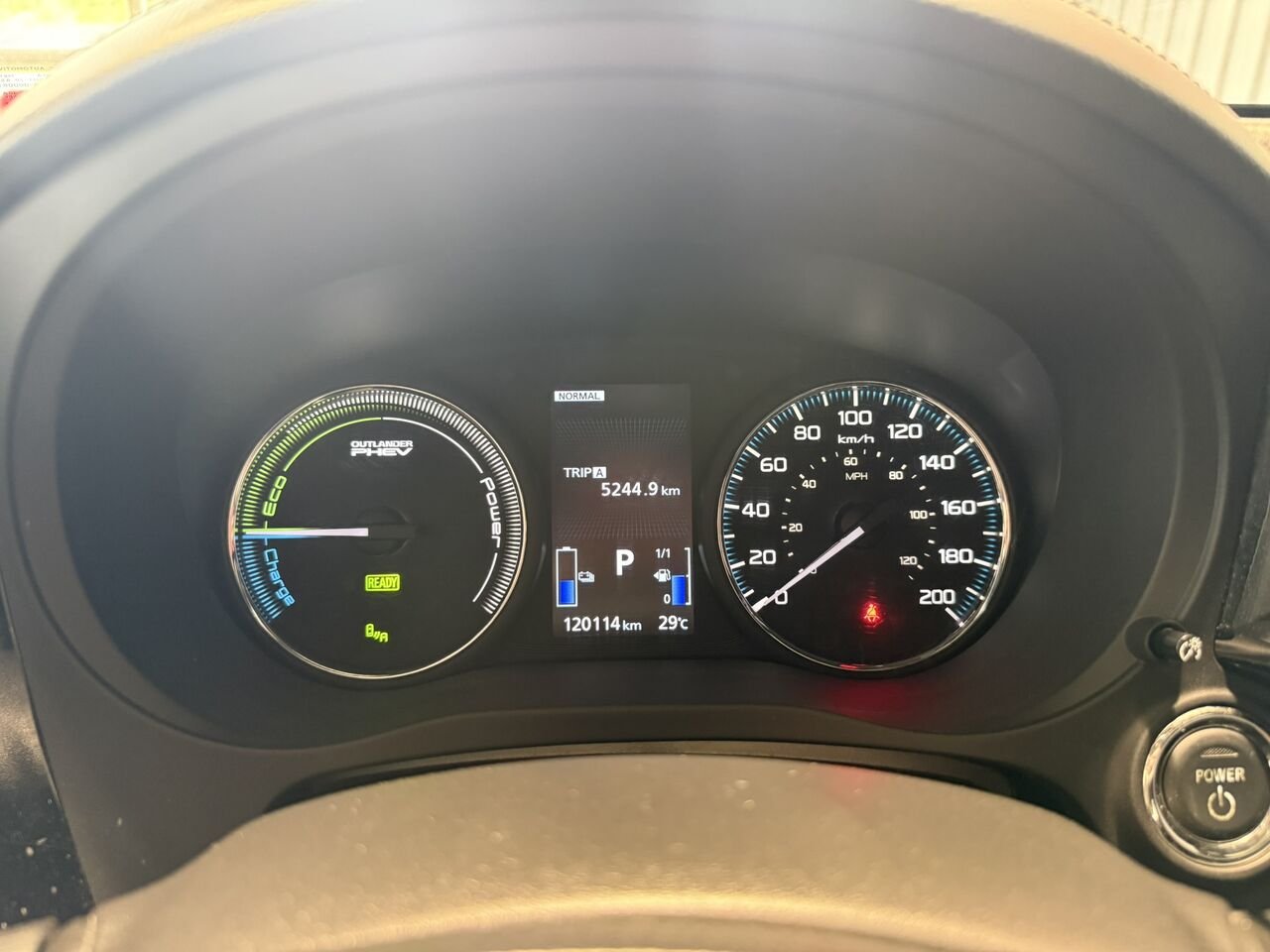 2020 Mitsubishi Outlander Plug-In Hybrid Grey Mont-Laurier - photo #11