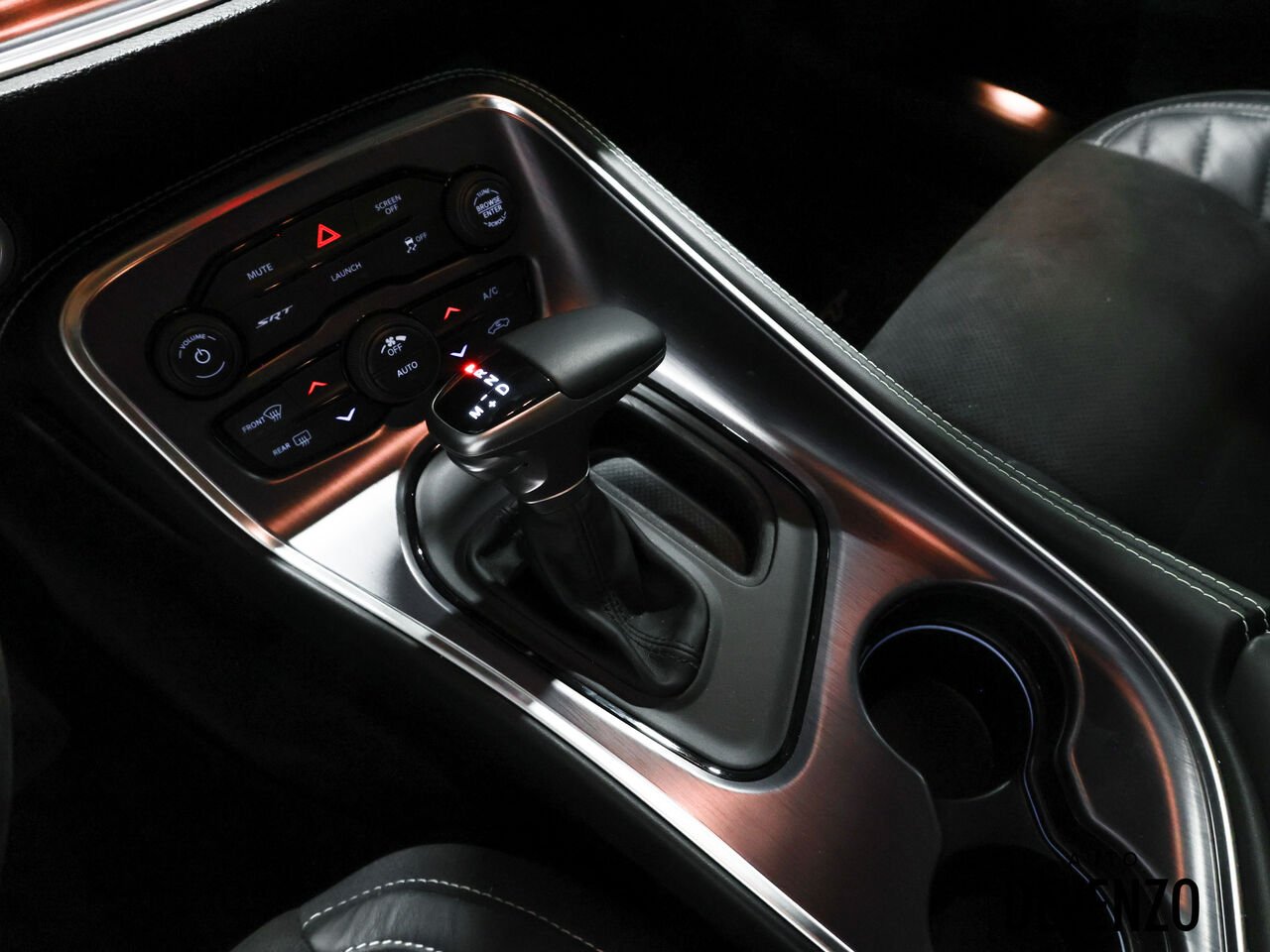 2018 Dodge Challenger Purple Saint-Eustache - photo #17