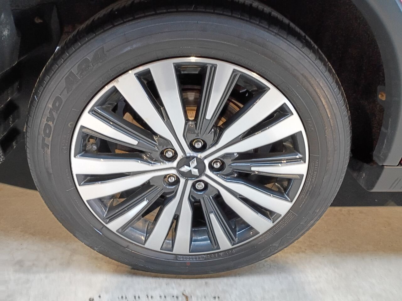 2019 Mitsubishi Outlander Red Blainville - photo #8