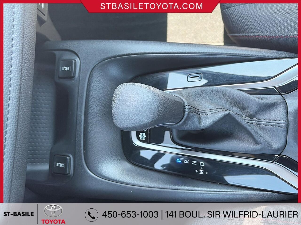 2024 Toyota COROLLA Classic Silver Metallic Saint-Basile-le-Grand - photo #18