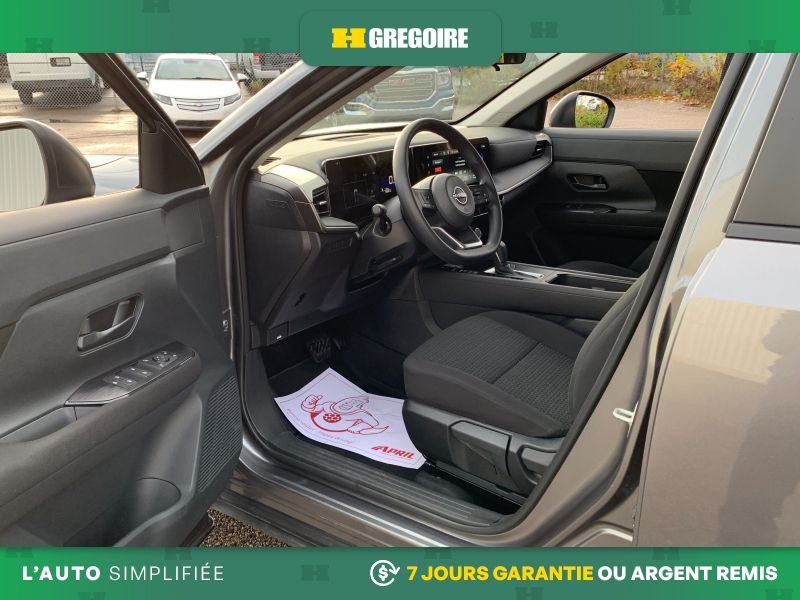 2025 Nissan Kicks Grey Saint-Eustache - photo #11