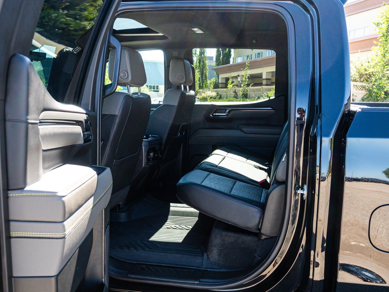 2025 Chevrolet Silverado 1500 4WD Crew Cab 147 ZR2 Black Sherwood Park - photo #30