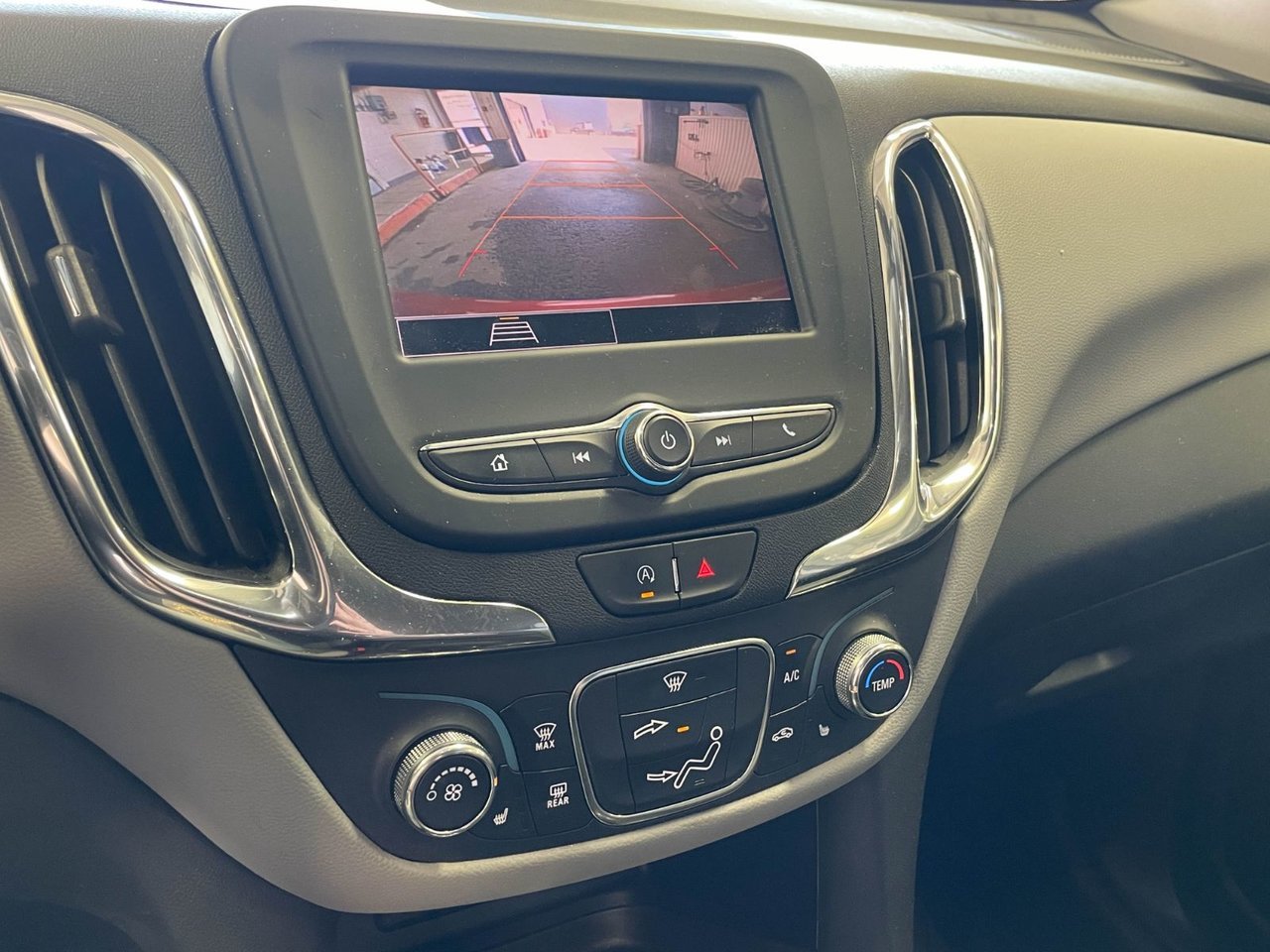 2023 Chevrolet Equinox LT *SIÈGES CHAUFF* CARPLAY BLUETOOTH WIFI USB Red Saint-Jérôme - photo #13