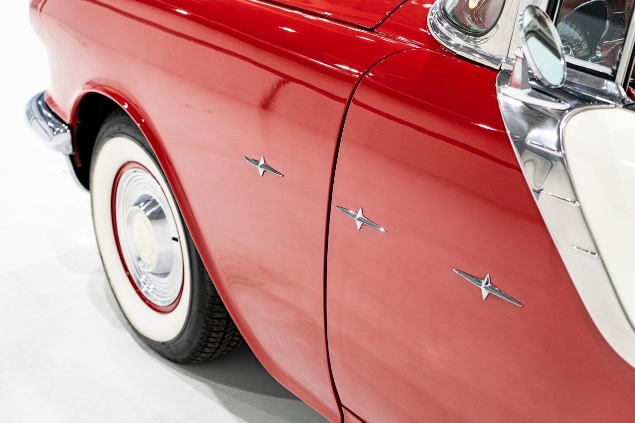 Pontiac Starchief **PRIX EN USD** Beautifully presented from former restoration 1955 Blanc Montréal - photo #39