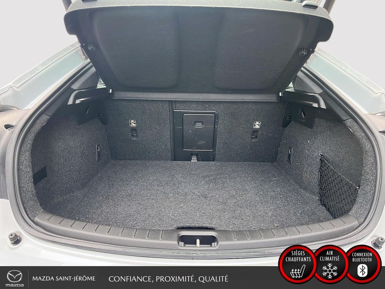 2023 Polestar 2 LONG RANGE DUAL MOTOR | 1 PROPRIÉTAIRE | JAMAIS ACCIDENTÉ | TOIT OUVRANT | CUIR Grey Saint-Jérôme - photo #24