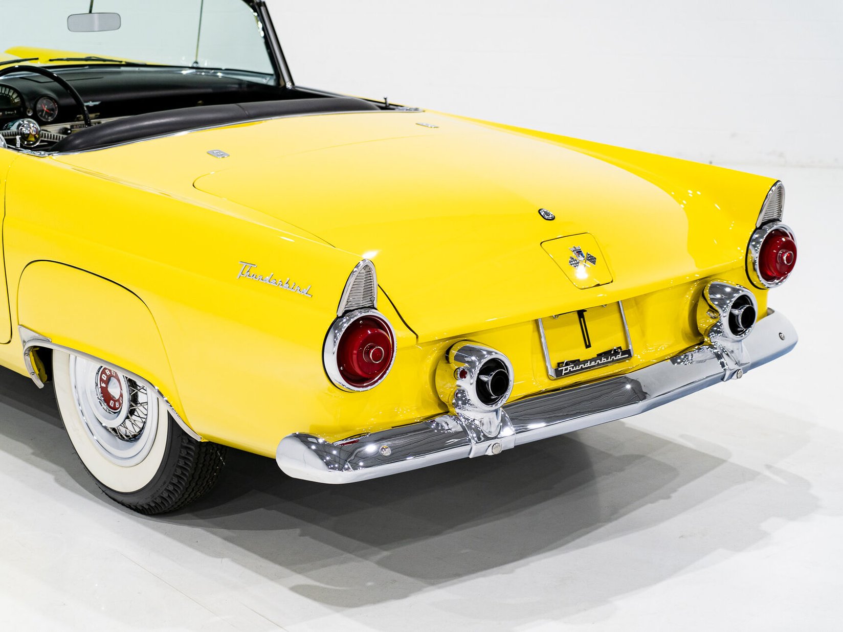 Ford Thunderbird **PRICE IN USD** Fully restored 1955 Montréal - photo #45