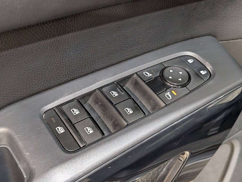 Nissan Pathfinder 2024 Gris Val-David - photo #35