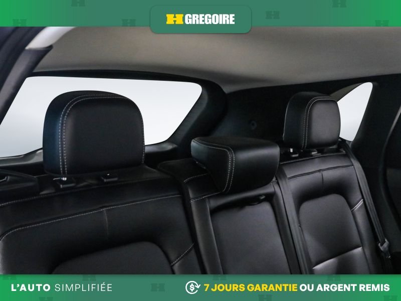 2022 Ford Escape Grey Laval - photo #29