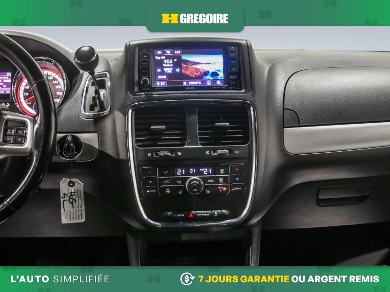 2020 Dodge GR Caravan White Laval - photo #22