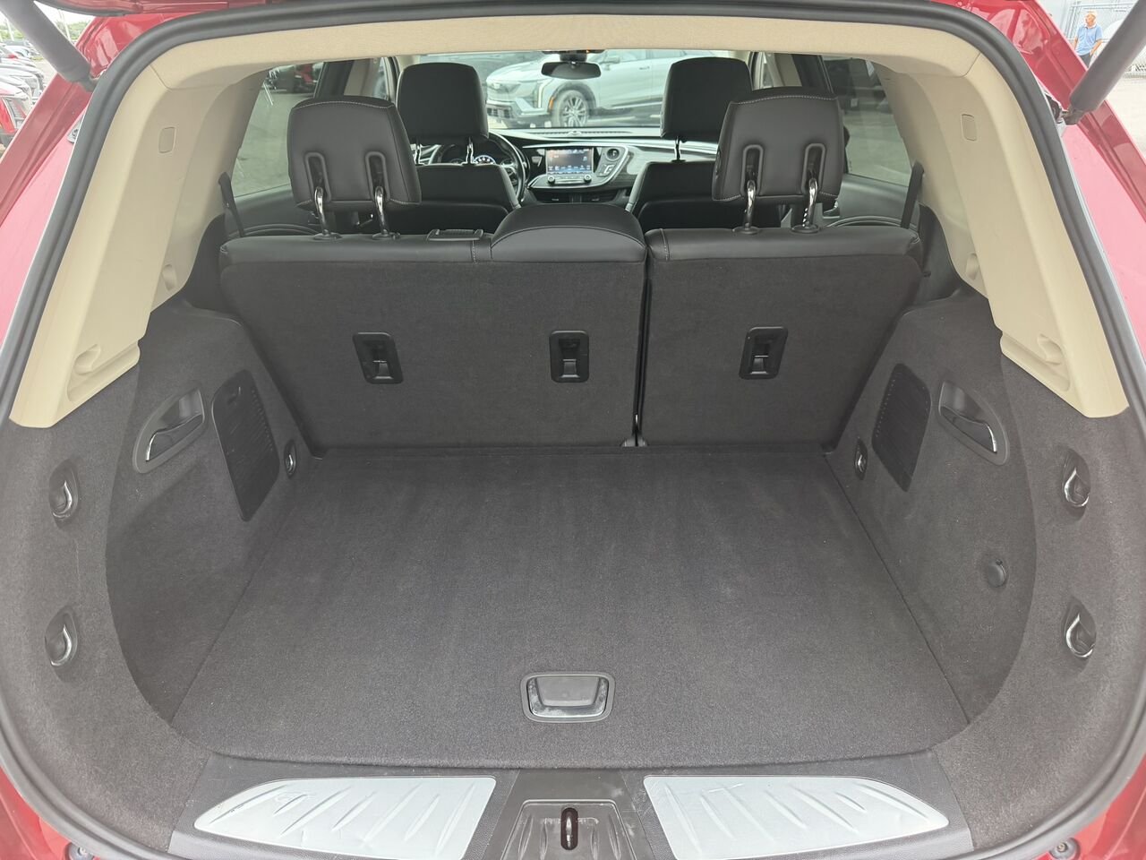 2017 Buick Envision PREMIUM II AWD Red Laval - photo #13