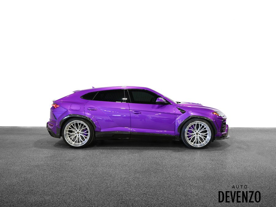 2021 Lamborghini Urus 2021 mauve