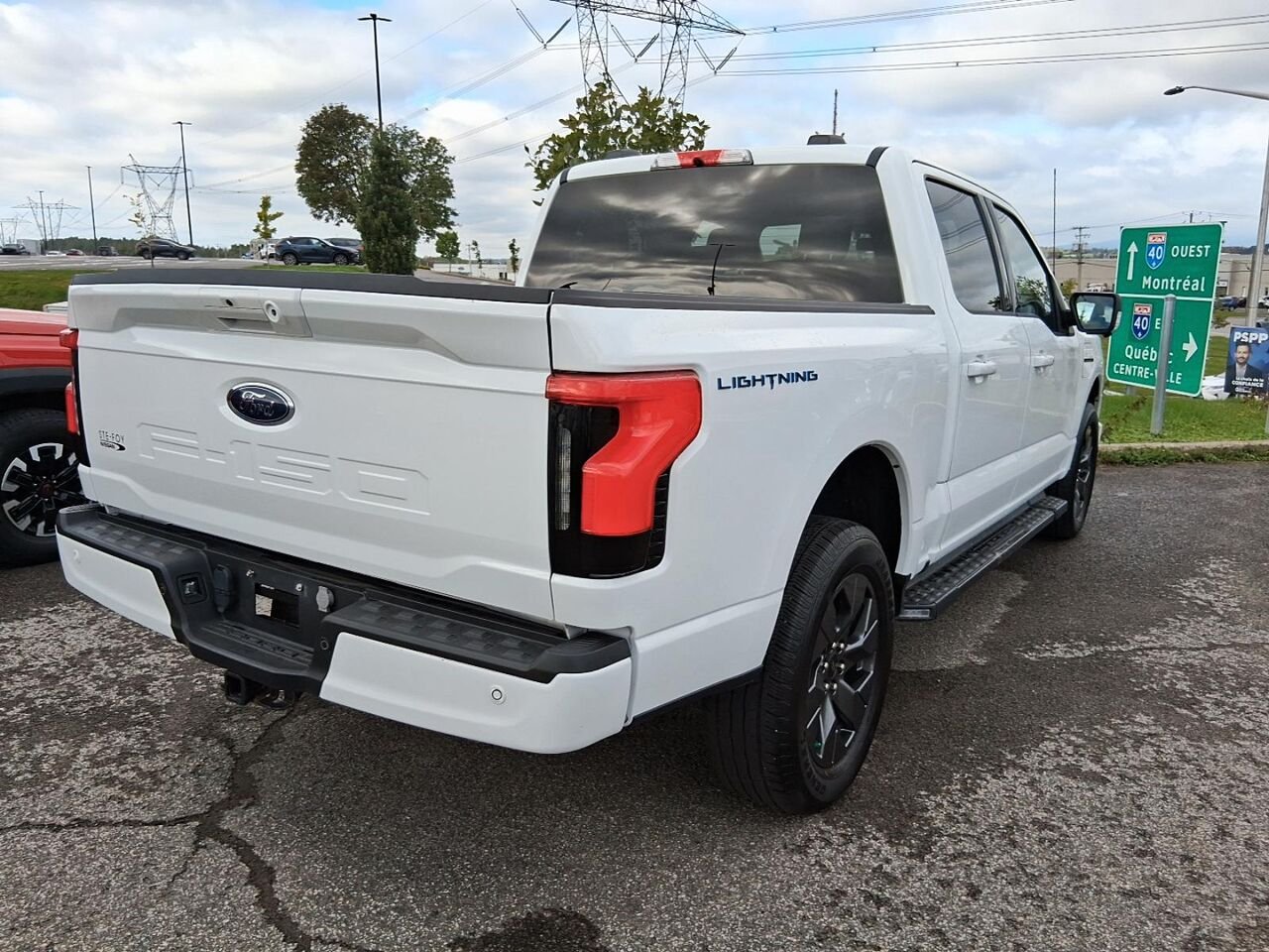 2023 Ford F-150 Lightning XLT STANDARD RANGE White Québec - photo #2