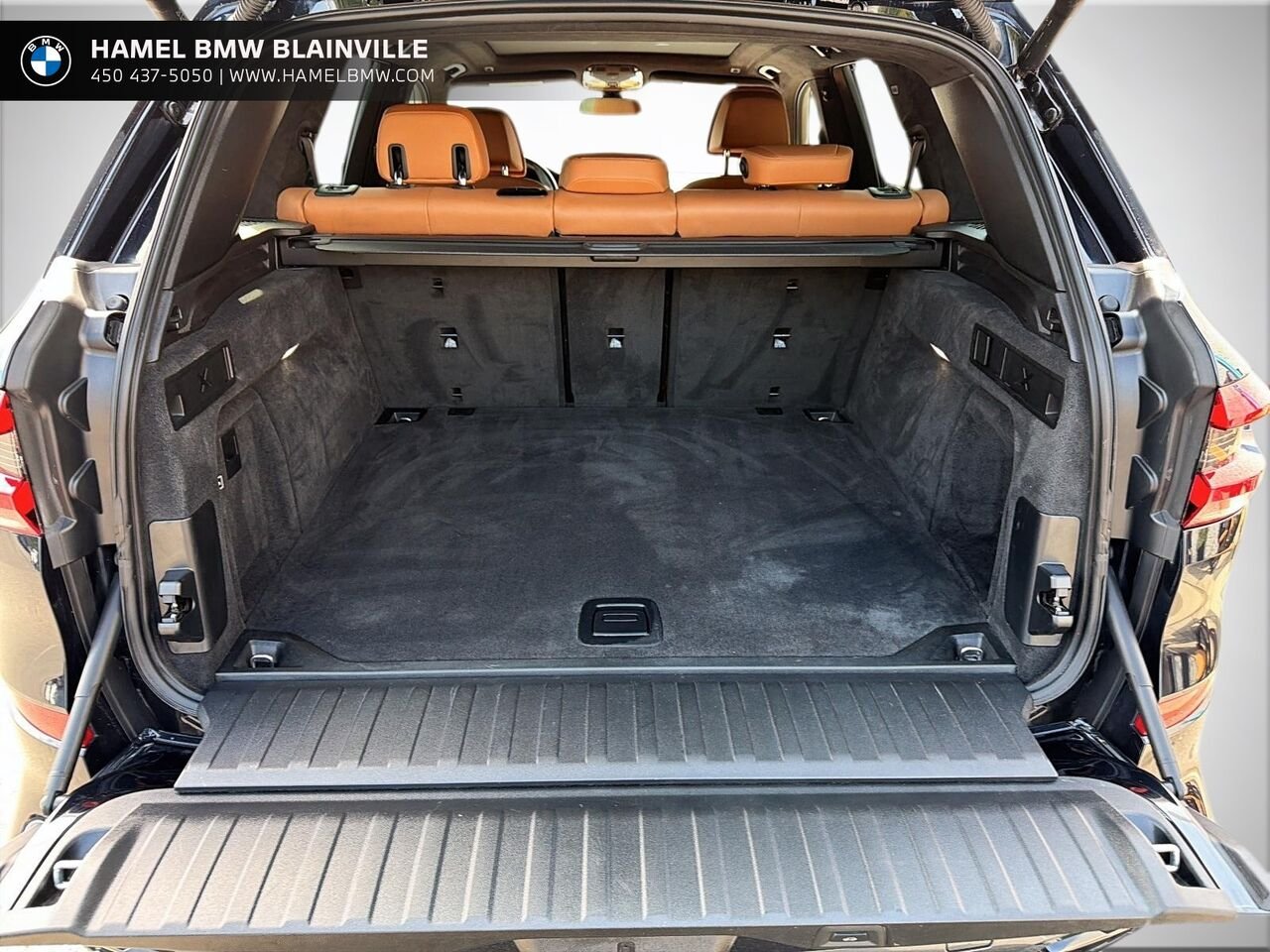 BMW X5 M50i véhicule d'activités sportives 2022 Bleu Blainville - photo #5