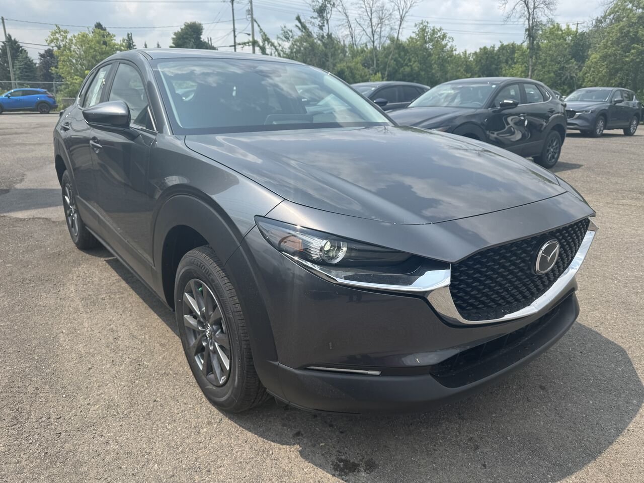 Mazda CX-30 GX TI | TRACTION INTÉGRALE | DÉMARRAGE À DISTANCE | RÉGULATEUR ADAPTATIF | CAMÉRA DE RECUL 2026 Gris Saint-Jérôme - photo #2