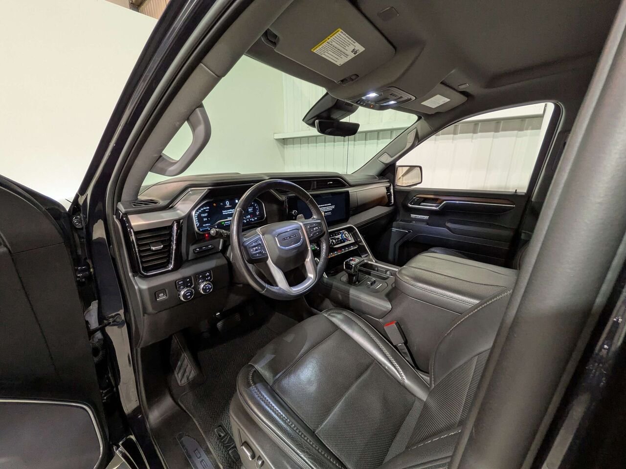 GMC Sierra 1500 4WD Crew Cab 157" Denali 2023 Gris Val-David - photo #7