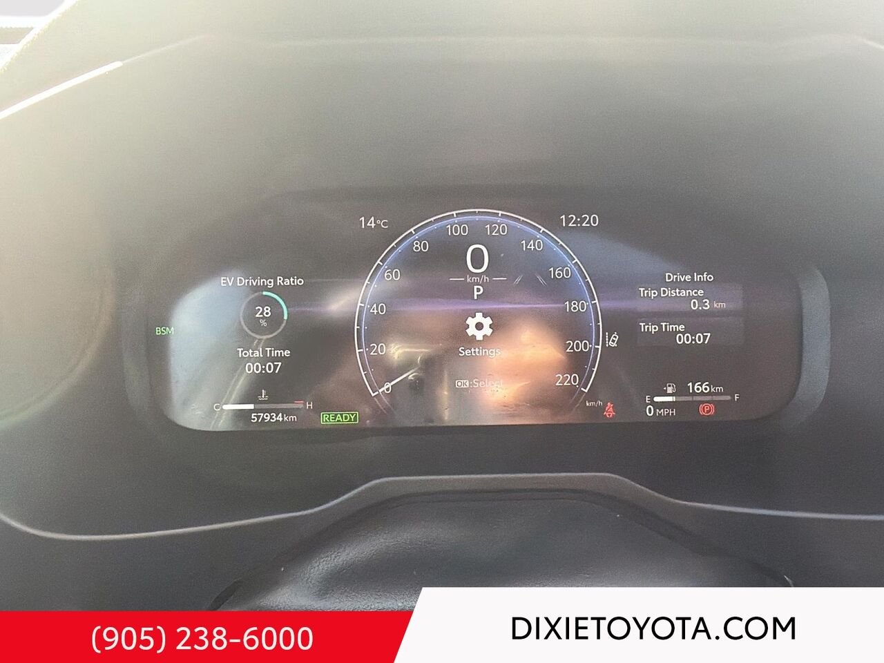 2023 Toyota RAV4 Hybrid Limited AWD / CLEAN CARFAX / HEATED AND VENTILATED SEATS / MOONROOF / ALLOY WHEELS / CARPLAY AND ANDROID AUTO Silver Mississauga - photo #14
