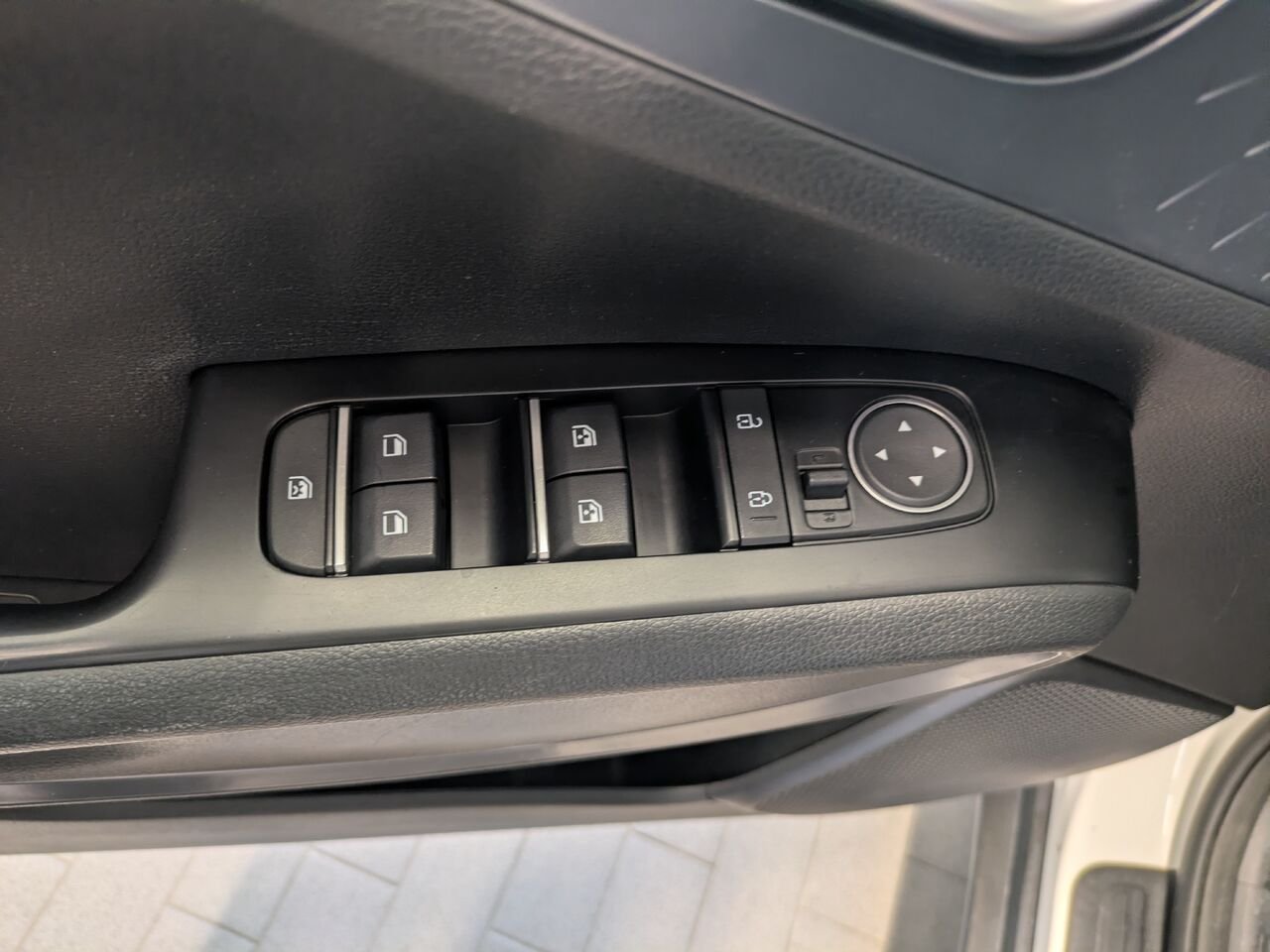 2022 Kia Soul White Gatineau - photo #4